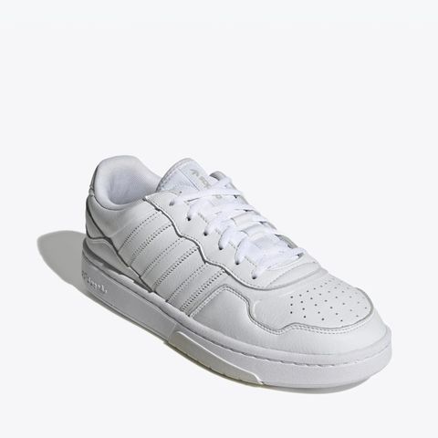 Adidas Courtic - helt nye - størrelse 44 2/3