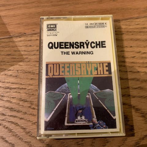 Queensryche på kassett