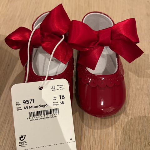 Rød sko baby