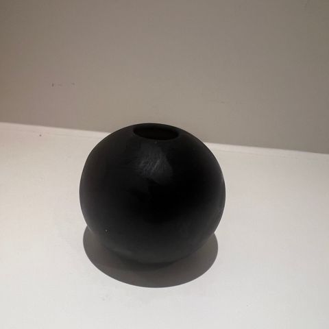 Cooee ball vase 8 cm