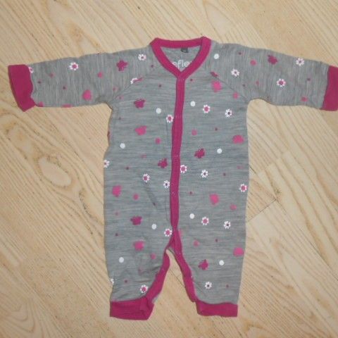 @ str 45-60 Jente ULLdress ULLbody bukser/genser Parkdress Votter Lue Fleece