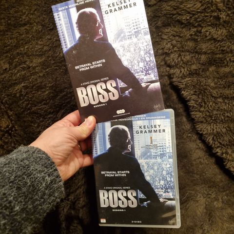 Boss, sesong 1 (med 3 disker). Norsk tekst.