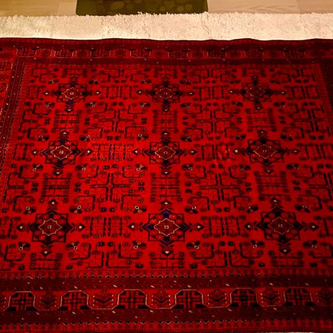 Nytt Afghan Khal Mohammadi Teppe :  168 x 187 cm  Selges kr 6750 .-