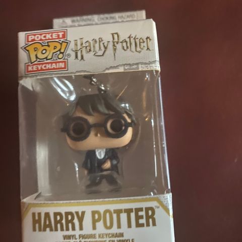 Søtt Funko Pop Nøkkelring Harry Potter i original pakningen .