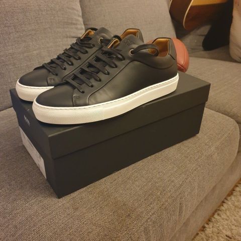 Hugo Boss Pensko(Sneakers) Size 40