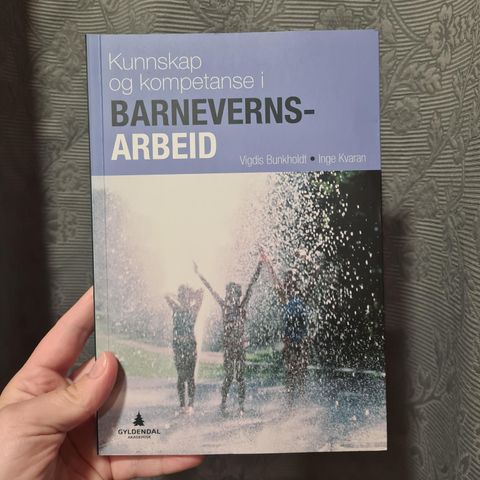 Kunnskap og kompetanse i barnevernsarbeid.