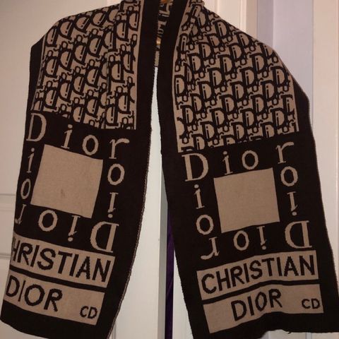 En sjelden Mulighet! Vintage Christian Dior Skjerf