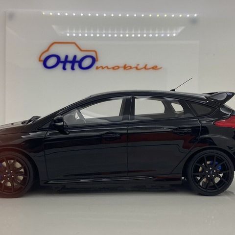 Ford Focus RS MKII Shadow Black 2017 modell OttO-Models Limited Edition 1:18