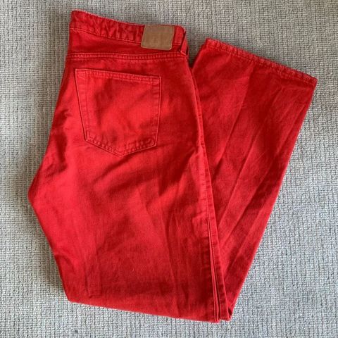 Rød bukse