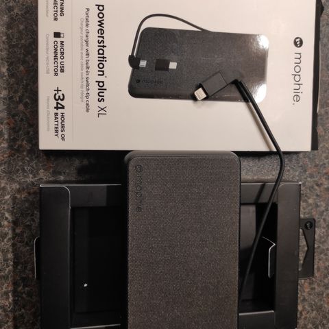 Mophie XL powerbank "powerstation plus XL" med iphone Lightning og Qi lading