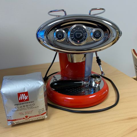 ILLY KAPSEL-ESPRESSOMASKIN