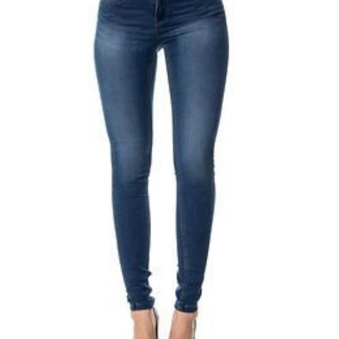Noisy May Lucia Soft jeans Str 32" Str 38
