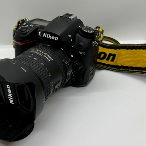 Nikon D7000 D-SLR