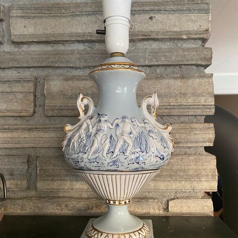 Gammel Capodimonte porselen lampe