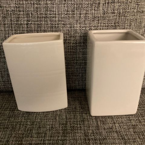 2 firkantet vaser