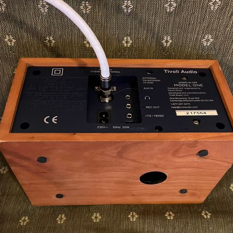 Tivoli Audio  Henry Kloss Model One