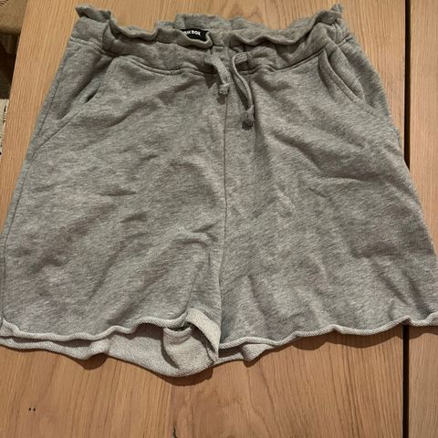 shorts fra Bikbok