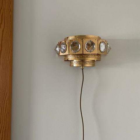 Retro lampe i gull med diamant design (20 cm x 11 cm)