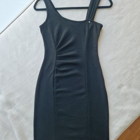 Sexy svart kjole, str.XS