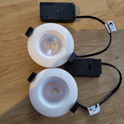 92 stk downlights fra Lusense unilamp