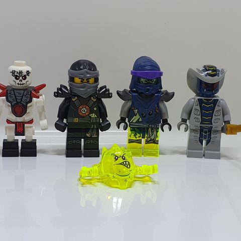 LEGO Ninjago figurpakke med Cole, Frakjaw, Rattla m.m.