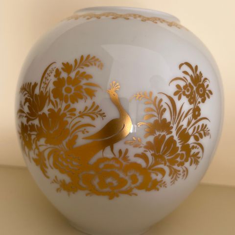 Hvit Heinrich vase med gulldekor