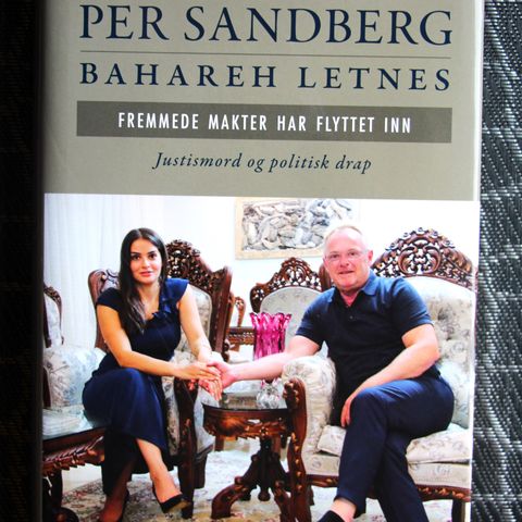 Per Sandberg  - Fremmed makter har flyttet inn - Hardcover