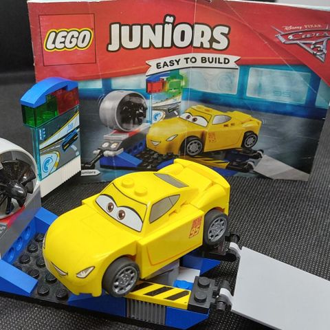 Lego Juniors Cars 10731