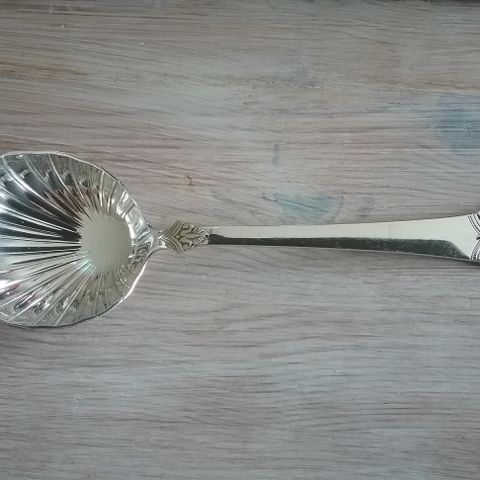 Pent brukt Anitra sølvskje, 20,5 cm