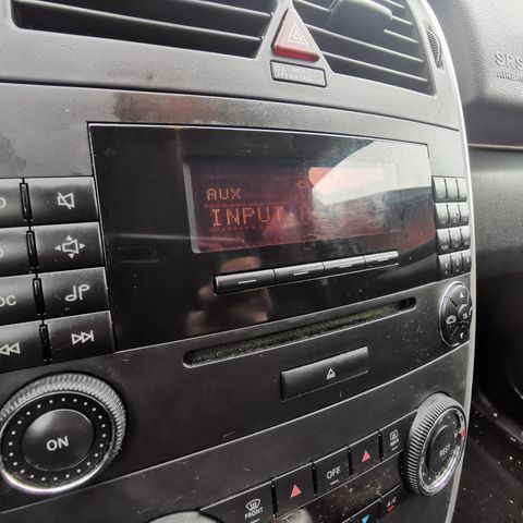Radio med cd  for Mercedes B 150-200 245 2005-12