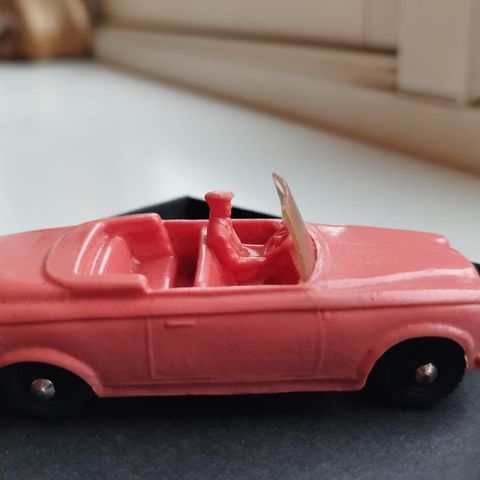 Tomte Lærdal nummer 10 Peugeot 403 Convertible