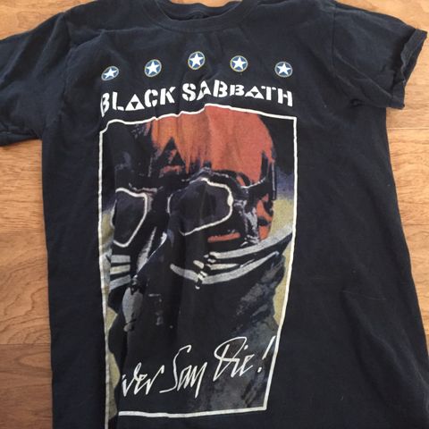 Black Sabbath t-skjorte