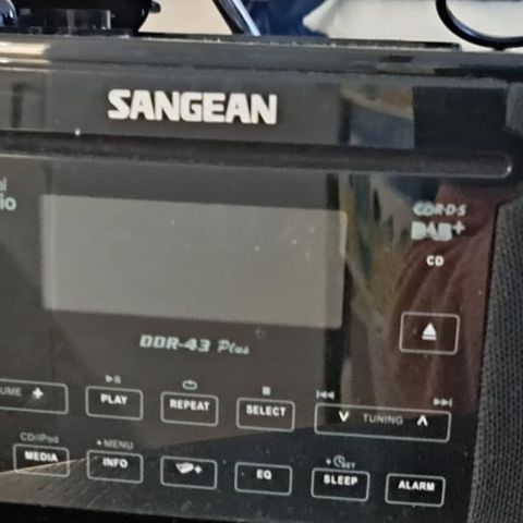 Sangean Digital stereo receiver for  DAB+/FM, RDS/CD, MP3/IPOD/WMA.