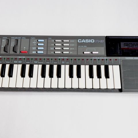 Casio PT-87 Keyboard fra 80-tallet