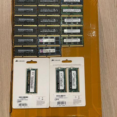 DDR3 PC3L RAM brikke
