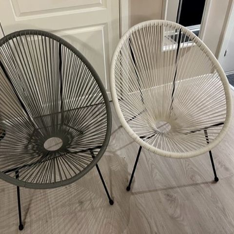 2 stilige kurvstoler