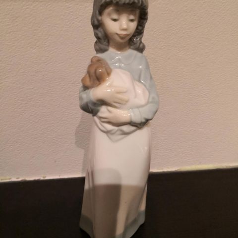 Nao Lladro porselensfigur