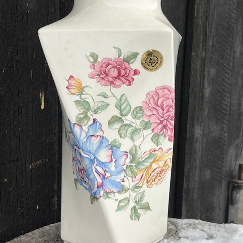 Dekorativ stor retro vase i porselen, 34,5 cm