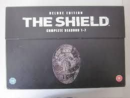 The shield deluxe box set