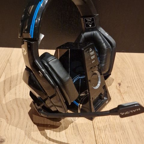 Halo 4 Tritton warhead headset