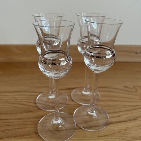 4  schnaps / tequila glass