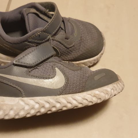 Nike joggesko str 23,5