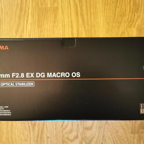 Sigma 105mm F2. 8 EX DG Macro OS Lens for Canon AF