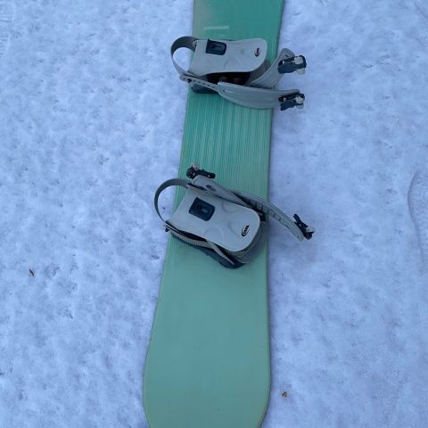 Salomon snowboard 140 cm