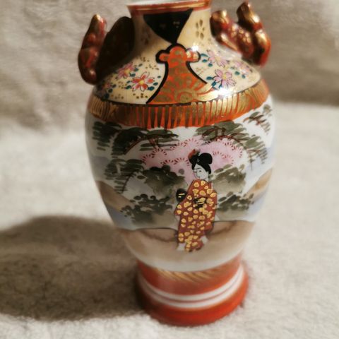 Antik satsuma vase.