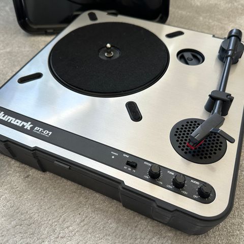 Numark PT-01 Portable Turntable