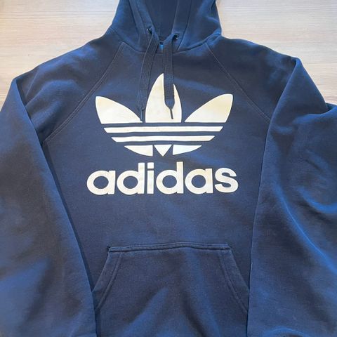 Adidas hettegenser