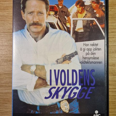 I Voldens Skygge (1992) VHS Film