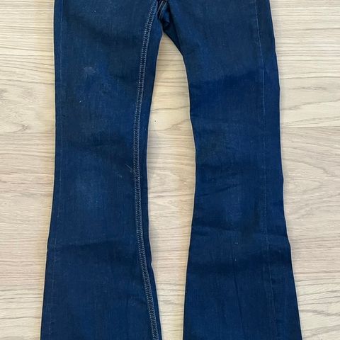 Pent brukt jeans fra Zara - str. 34