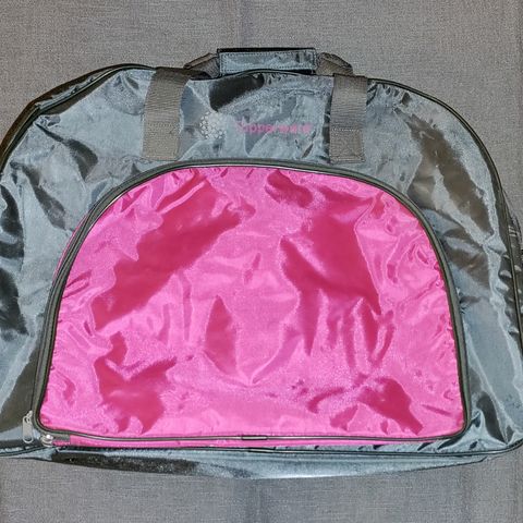 Tupperware demo bag.